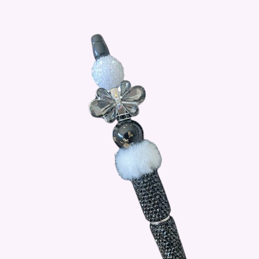 Glanzende strass bloem kraal in zilver-grijs pen met luxe uitstraling – ideaal voor DIY sieraden.